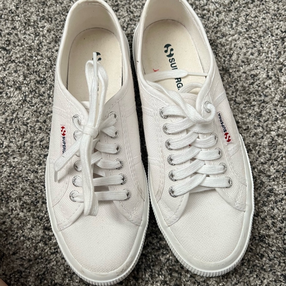 Superga Sneakers